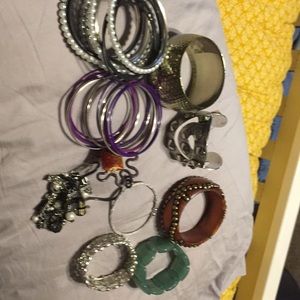 10 bracelets (23 single bangles and 8 bracelets)
